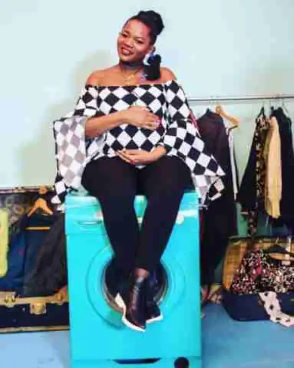 Busiswa Announces Pregnancy